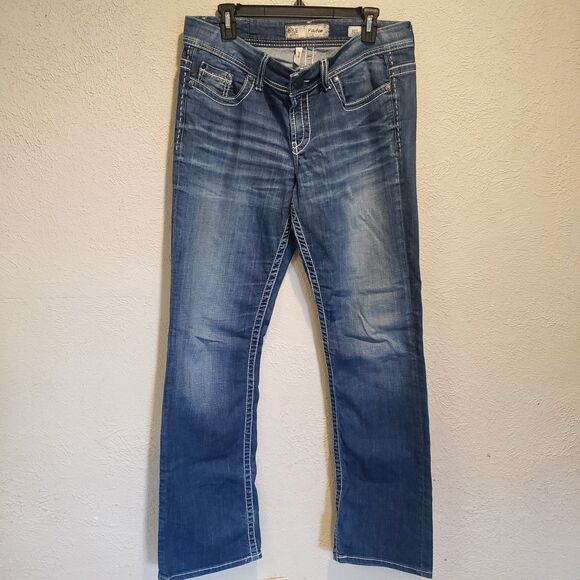 BKE Payton Buckle Jeans Women's Blue Dark Wash Bootcut Boot Cut Size 31L - Picture 2 of 8